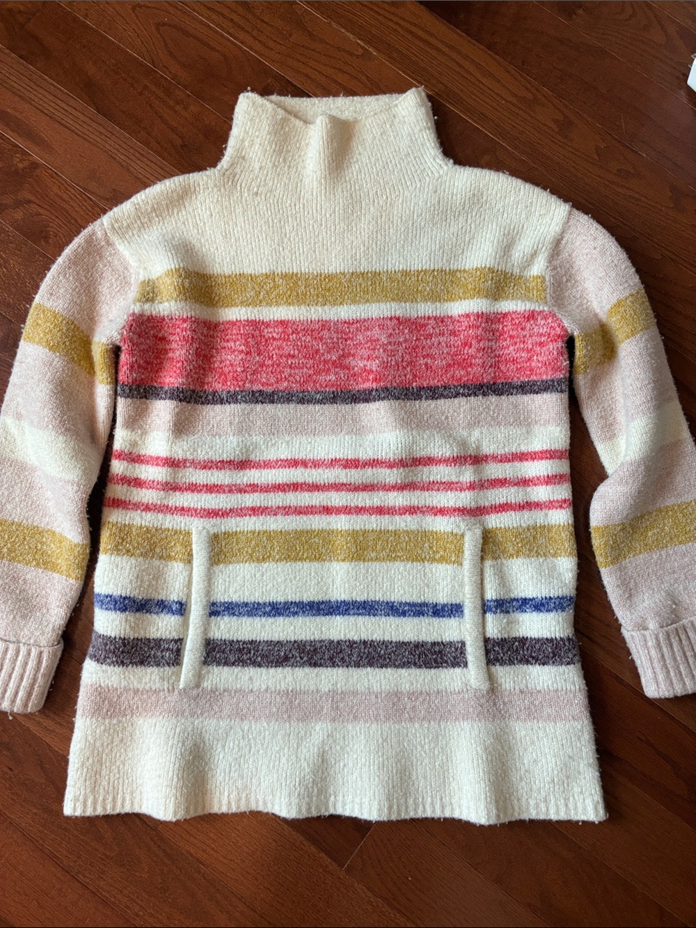 Anthropologie tunic sweater
